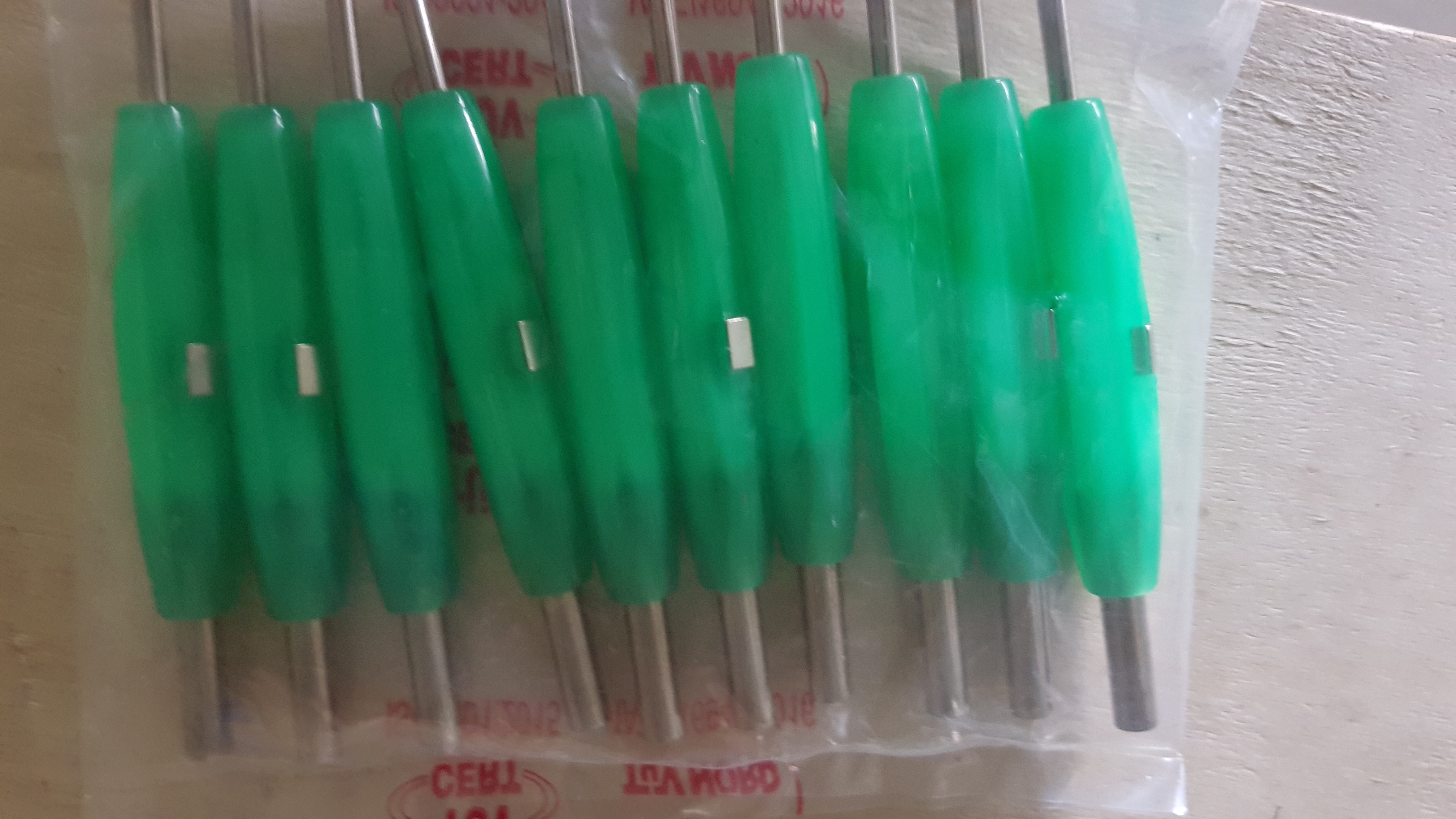 VH675M Skrutkovač ventilov obojstranný magnetický