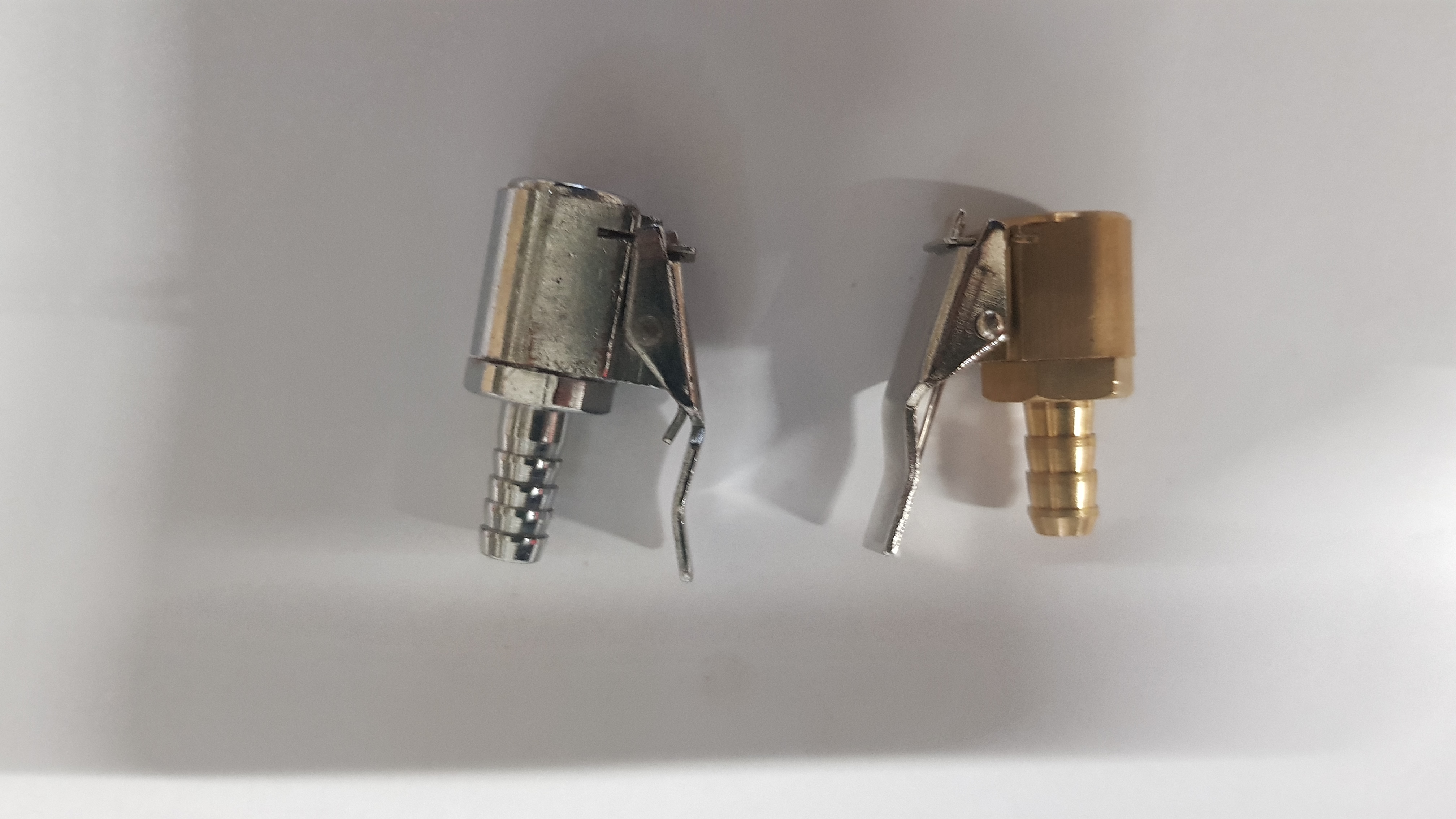 VH670EM Hustiaca koncovka EM